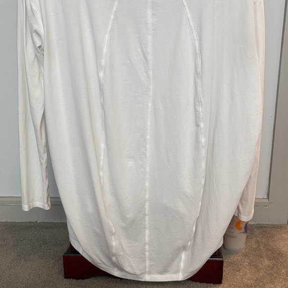 Lululemon Women's White Long Sleeve Top - Picture 3 of 4